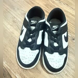 Nike Kids Black and White Sneakers